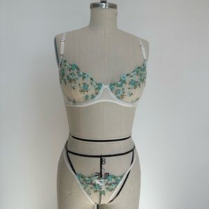 Green spring lingerie set.